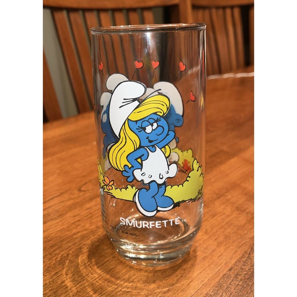 Vintage 1982 Peyo Smurf Smurfette Drinking Glass